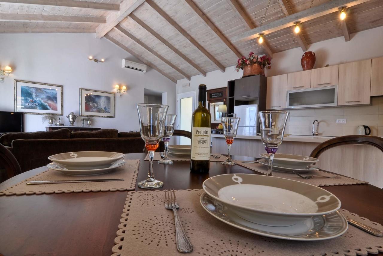 Veroniki Penthouse Deluxe Apartment Agios Ioannis Peristerion 외부 사진