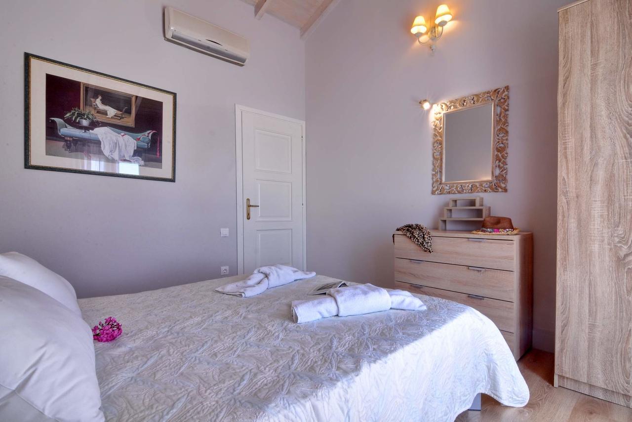 Veroniki Penthouse Deluxe Apartment Agios Ioannis Peristerion 외부 사진